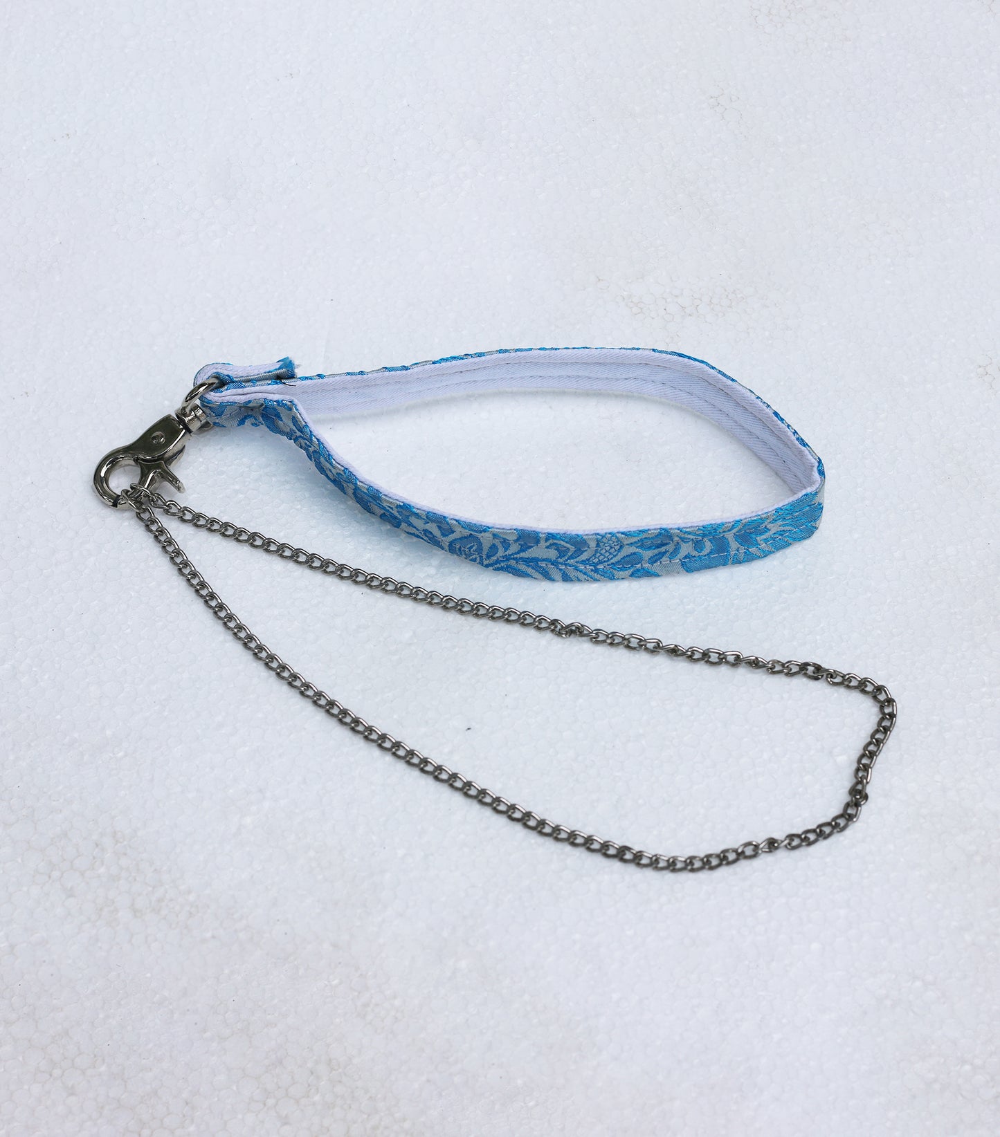 White Turquoise Brocade Leash