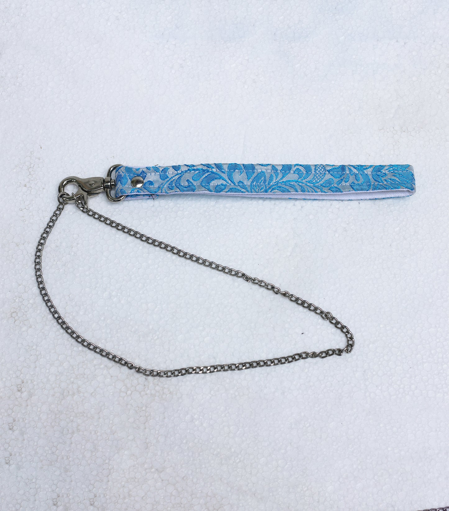 White Turquoise Brocade Leash