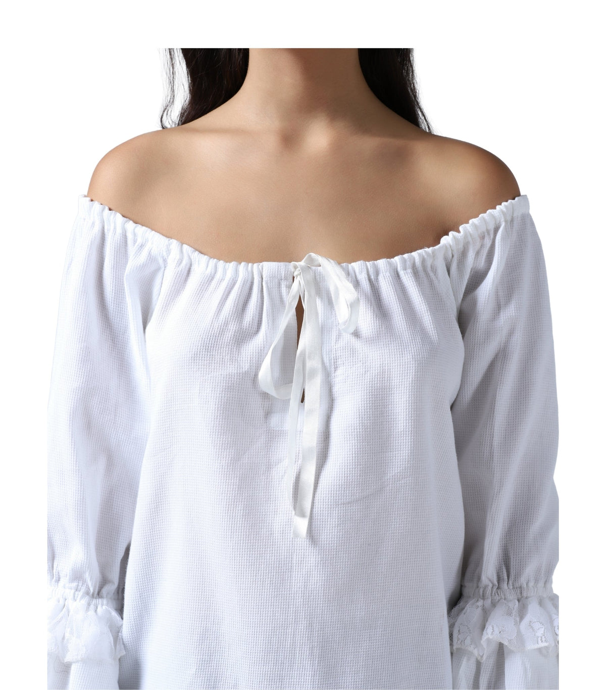 Medival chemise blouse with flowing bell sleeves and lace cuff detail sclose view